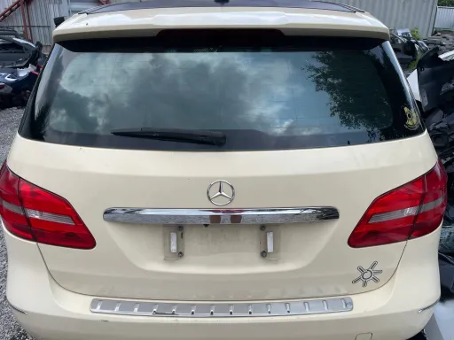 Mercedes b class w246 задняя дверь в комплекте игольная камера доставка