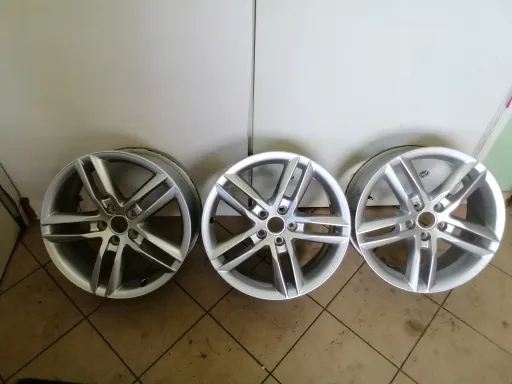 Оригинальный диск Audi Q3 8U0 18X7J ET 43